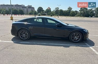 Лифтбек Tesla Model S 2022 в Одессе
