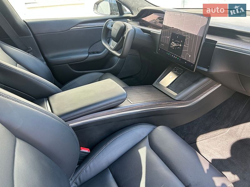 Лифтбек Tesla Model S 2022 в Одессе