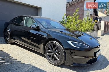 Лифтбек Tesla Model S 2022 в Киеве