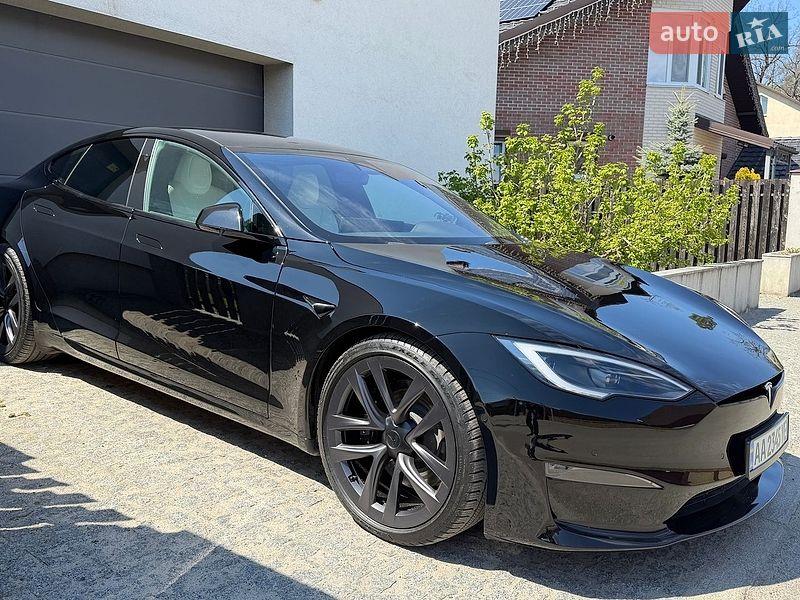 Tesla Model S 2022