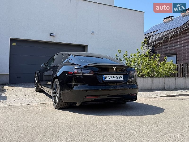 Ліфтбек Tesla Model S 2022 в Києві