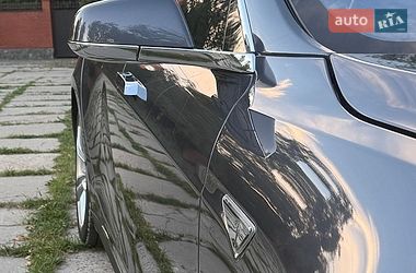 Лифтбек Tesla Model S 2015 в Харькове