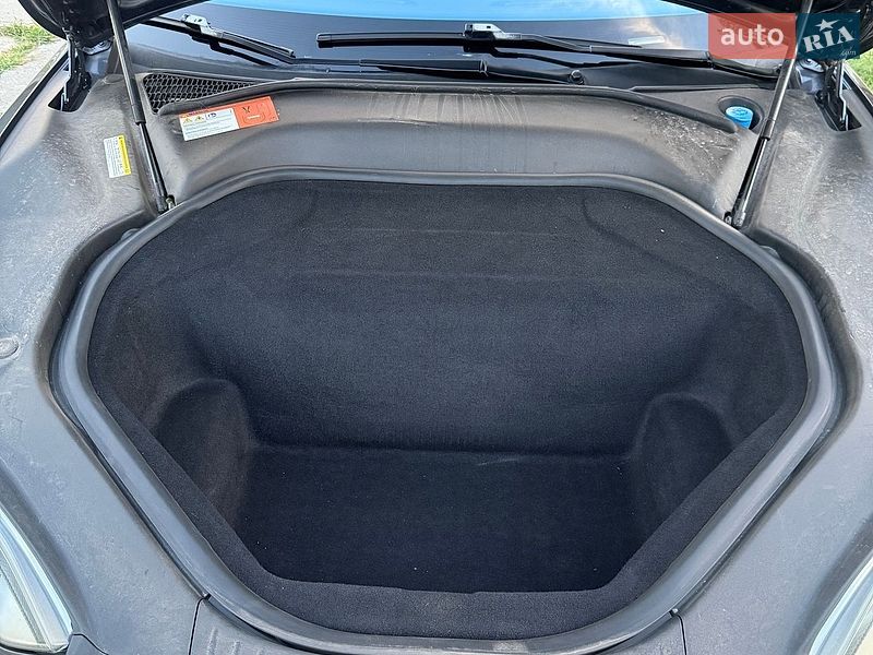 Лифтбек Tesla Model S 2015 в Харькове