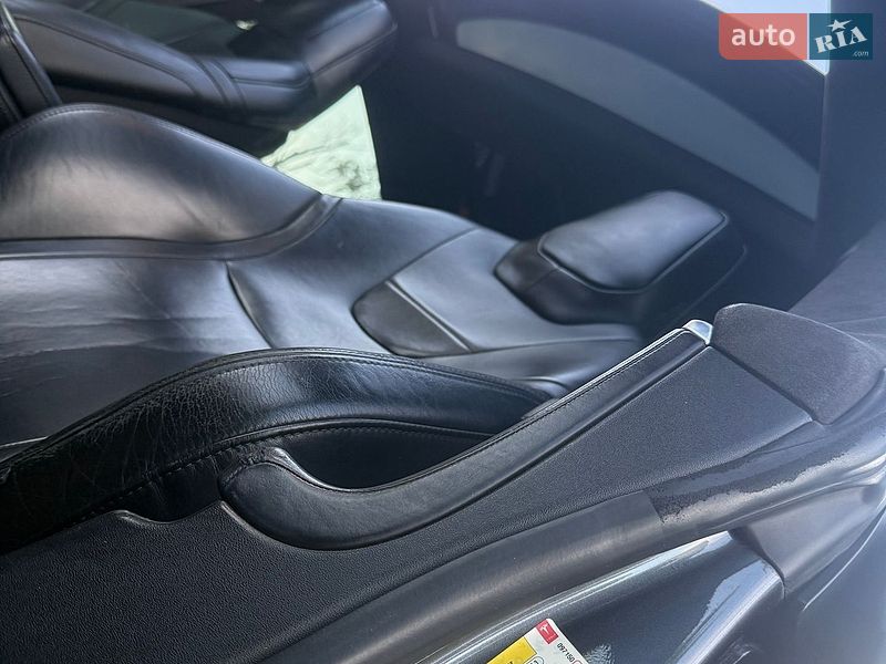 Лифтбек Tesla Model S 2015 в Харькове