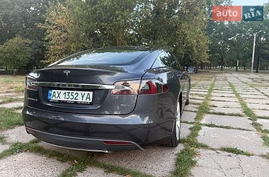 Лифтбек Tesla Model S 2015 в Харькове