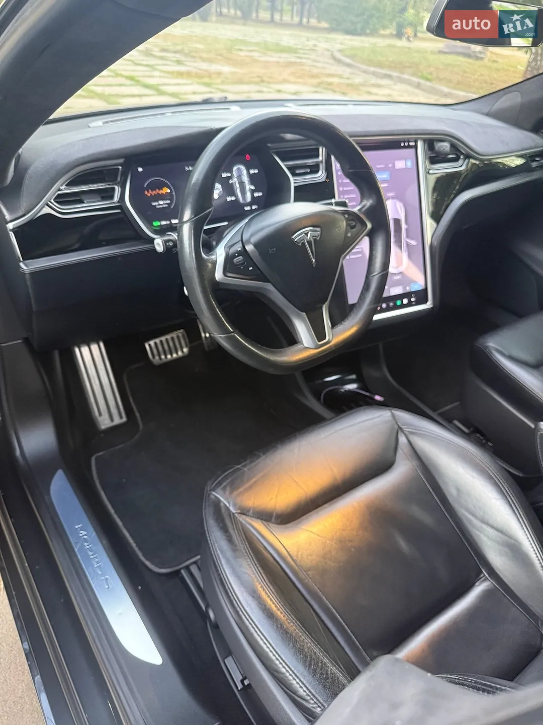 2015 Tesla Model S - мініатюра 14