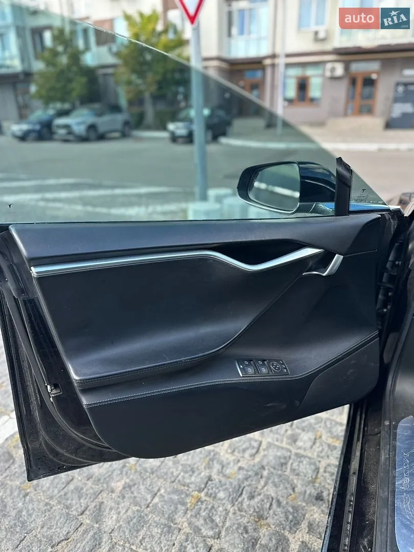 2016 Tesla Model S - мініатюра 13