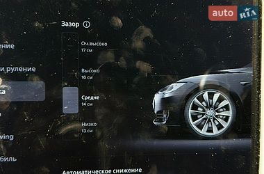 Лифтбек Tesla Model S 2016 в Киеве