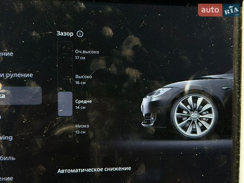 Лифтбек Tesla Model S 2016 в Киеве
