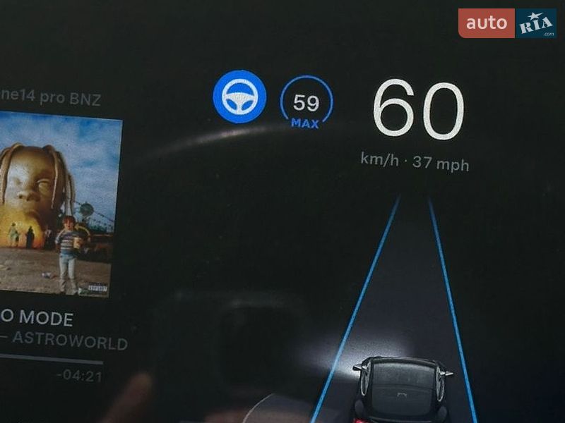 Лифтбек Tesla Model S 2016 в Киеве