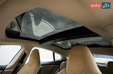 Лифтбек Tesla Model S 2014 в Киеве
