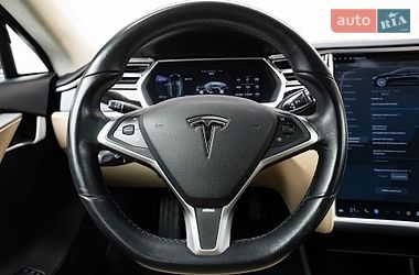 Лифтбек Tesla Model S 2014 в Киеве