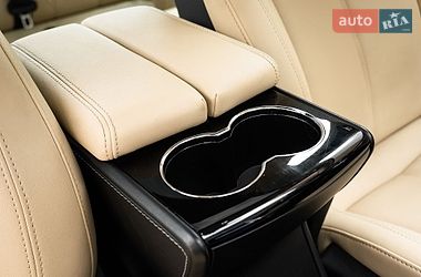 Лифтбек Tesla Model S 2014 в Киеве