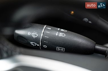 Лифтбек Tesla Model S 2014 в Киеве