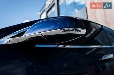 Лифтбек Tesla Model S 2015 в Киеве