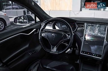 Лифтбек Tesla Model S 2015 в Киеве