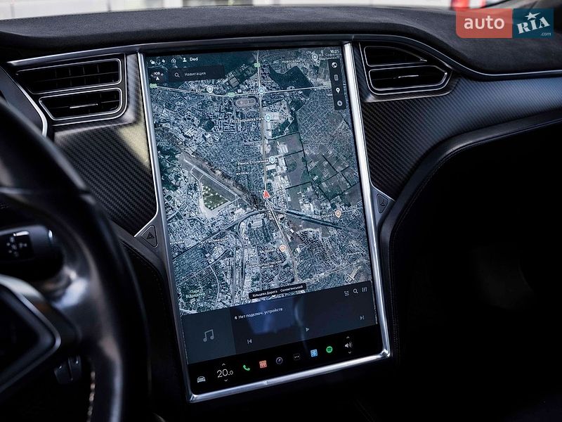 Лифтбек Tesla Model S 2015 в Киеве