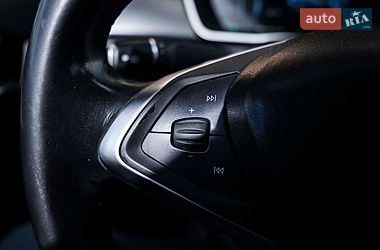 Лифтбек Tesla Model S 2015 в Киеве