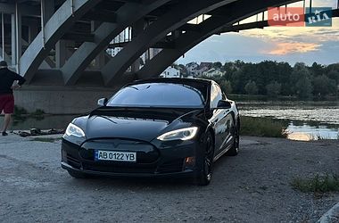 Лифтбек Tesla Model S 2013 в Виннице