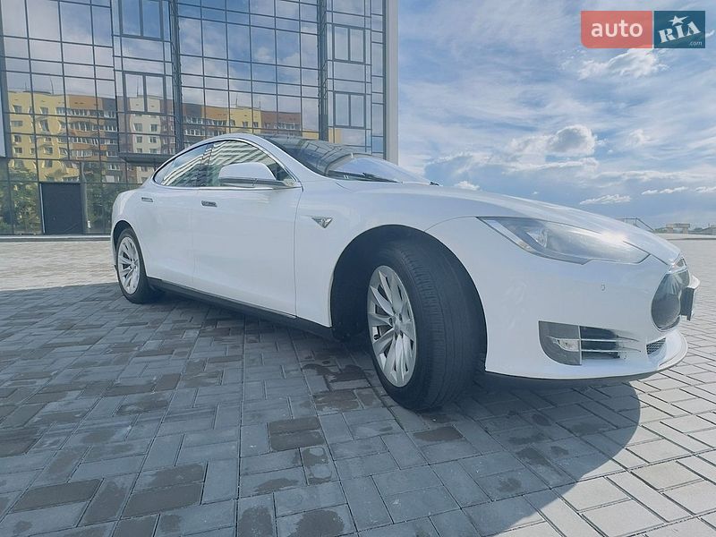 Tesla Model S 2013 Tesla Model S 2013