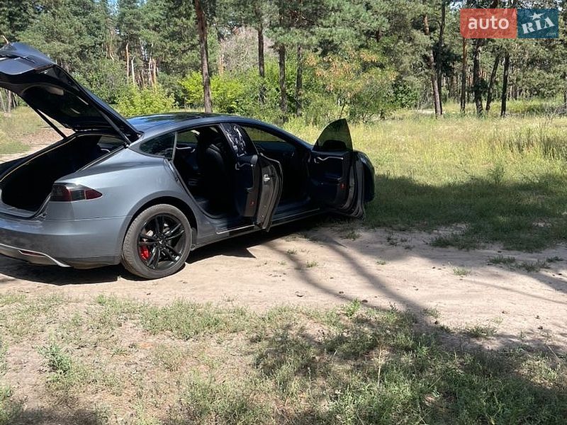 Лифтбек Tesla Model S 2013 в Днепре фото 10 Лифтбек Tesla Model S 2013 в Днепре