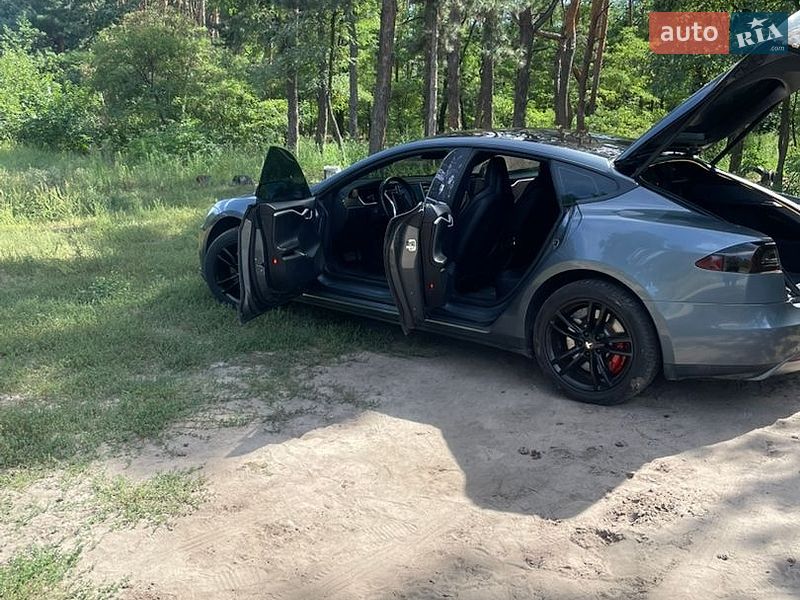 Лифтбек Tesla Model S 2013 в Днепре фото 11 Лифтбек Tesla Model S 2013 в Днепре