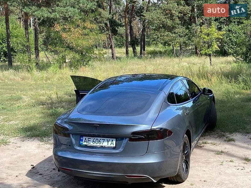 Лифтбек Tesla Model S 2013 в Днепре фото 14 Лифтбек Tesla Model S 2013 в Днепре