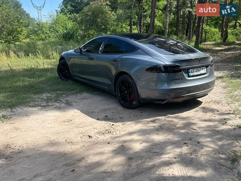 Лифтбек Tesla Model S 2013 в Днепре фото 21 Лифтбек Tesla Model S 2013 в Днепре