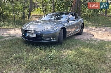 Лифтбек Tesla Model S 2013 в Днепре фото 22 Лифтбек Tesla Model S 2013 в Днепре