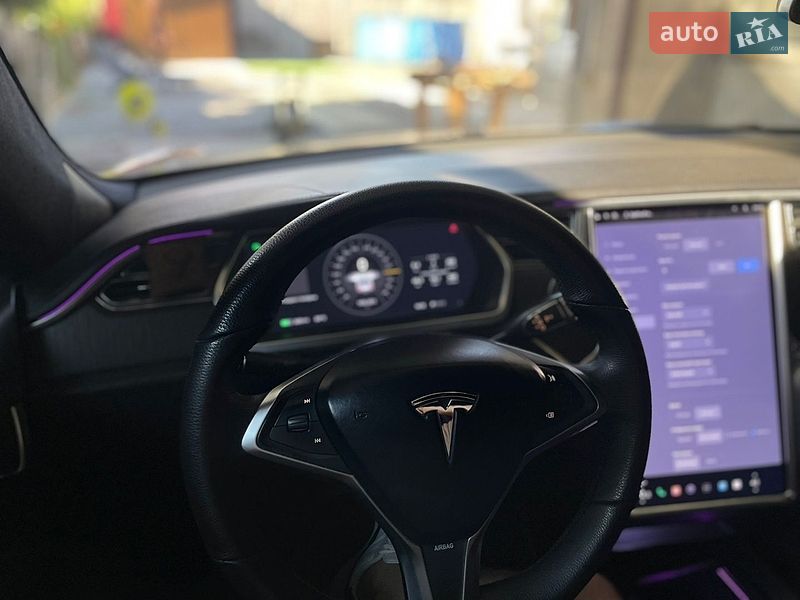 Лифтбек Tesla Model S 2013 в Днепре фото 26 Лифтбек Tesla Model S 2013 в Днепре