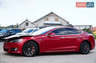 Ліфтбек Tesla Model S 2020 в Дрогобичі