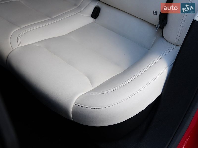 Ліфтбек Tesla Model S 2020 в Дрогобичі