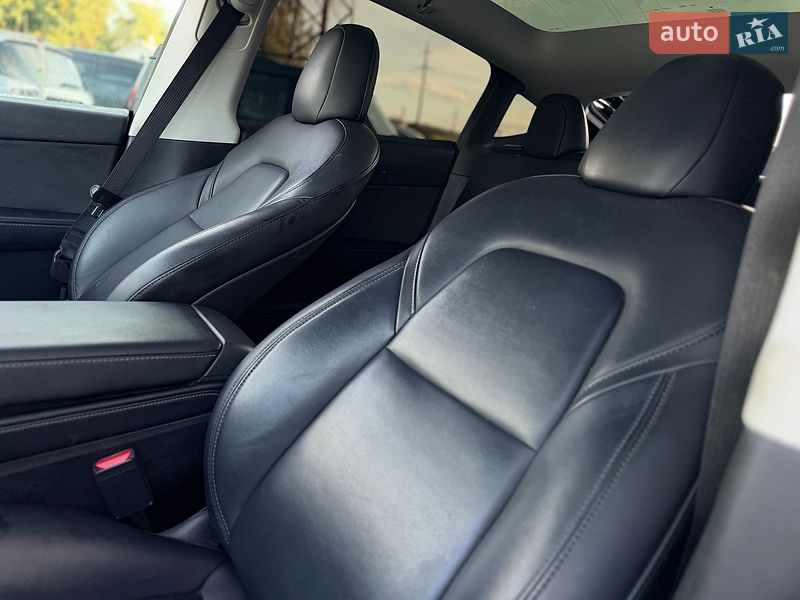 Ліфтбек Tesla Model S 2020 в Дрогобичі