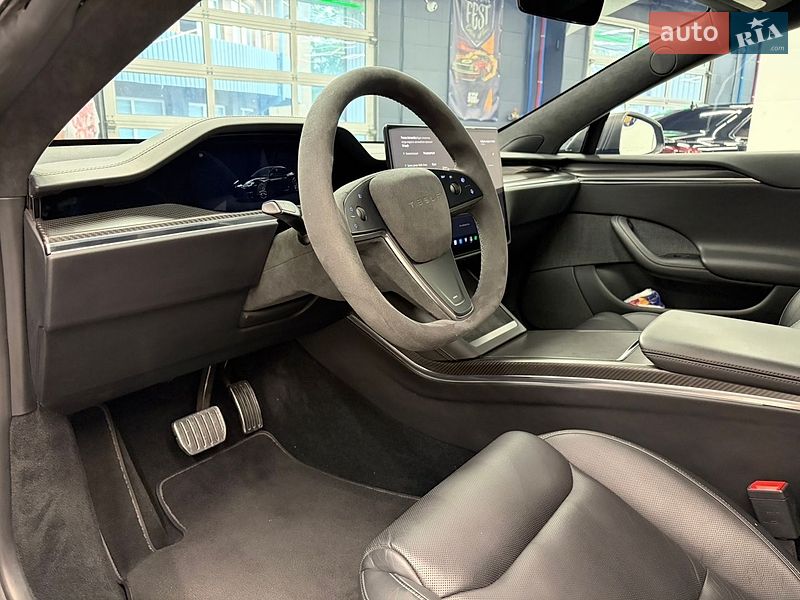 Лифтбек Tesla Model S 2021 в Киеве фото 18 Лифтбек Tesla Model S 2021 в Киеве