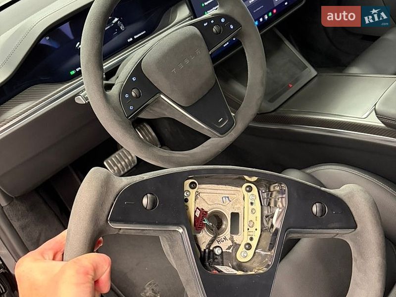 Лифтбек Tesla Model S 2021 в Киеве фото 23 Лифтбек Tesla Model S 2021 в Киеве