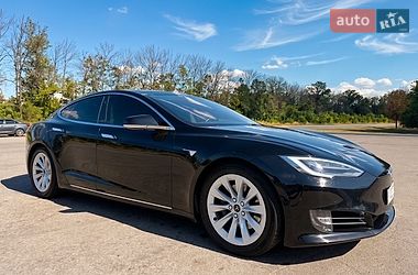 Лифтбек Tesla Model S 2016 в Харькове