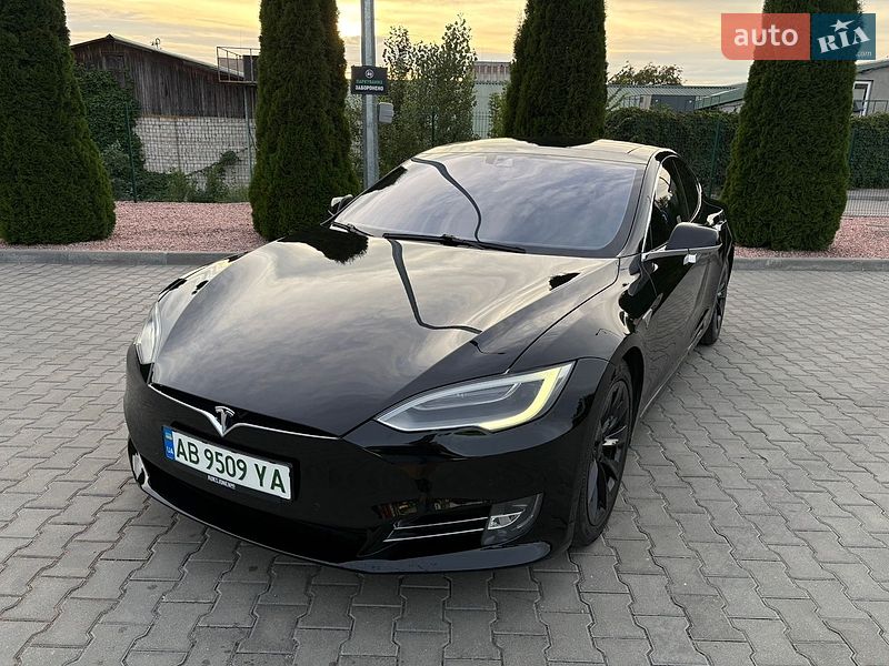 Ліфтбек Tesla Model S 2016 в Вінниці фото 2 Ліфтбек Tesla Model S 2016 в Вінниці