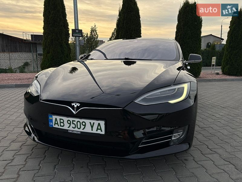 Ліфтбек Tesla Model S 2016 в Вінниці фото 9 Ліфтбек Tesla Model S 2016 в Вінниці
