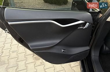Ліфтбек Tesla Model S 2016 в Вінниці фото 23 Ліфтбек Tesla Model S 2016 в Вінниці