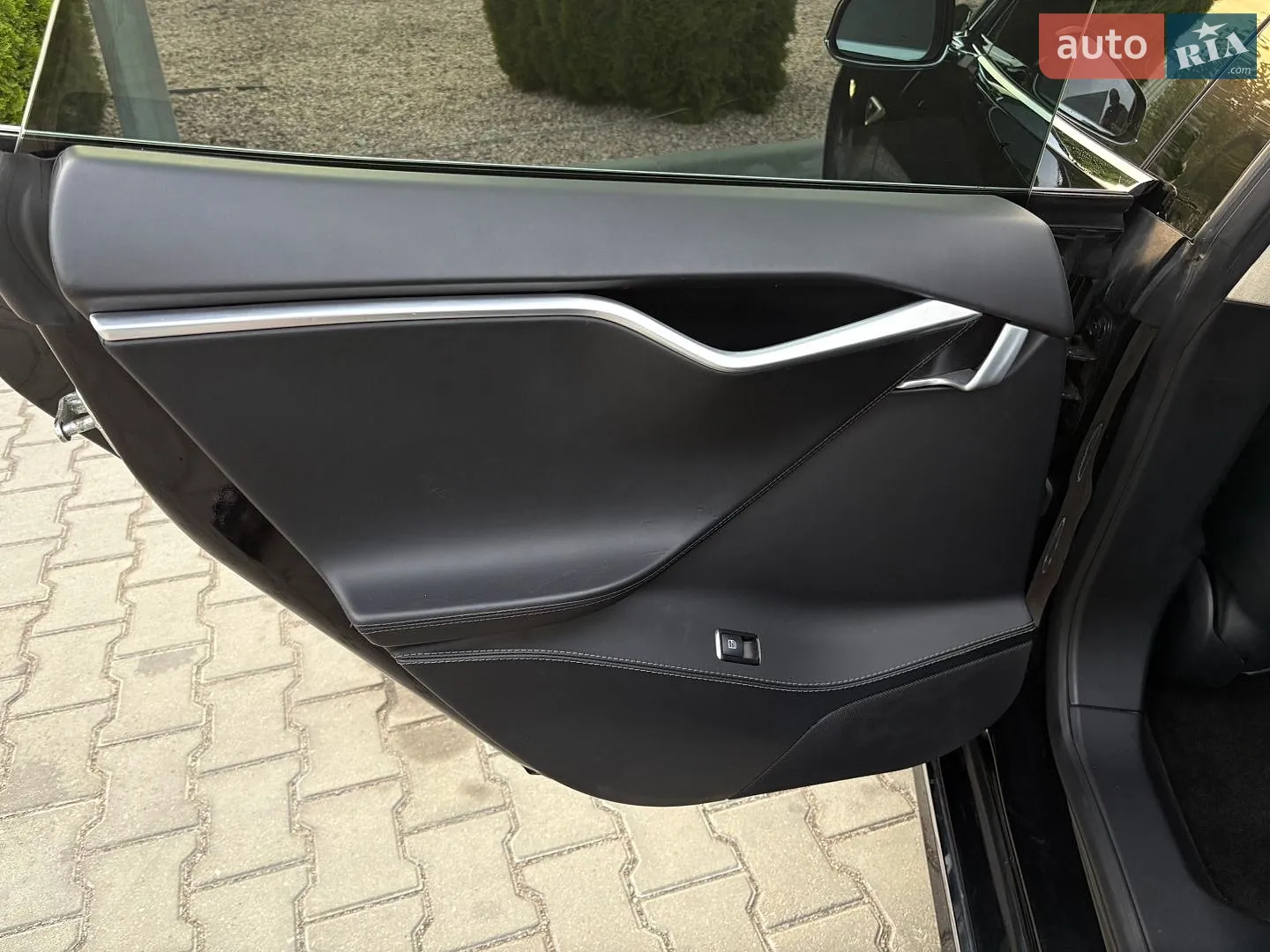 2016 Tesla Model S - мініатюра 23