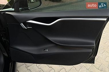 Ліфтбек Tesla Model S 2016 в Вінниці фото 29 Ліфтбек Tesla Model S 2016 в Вінниці