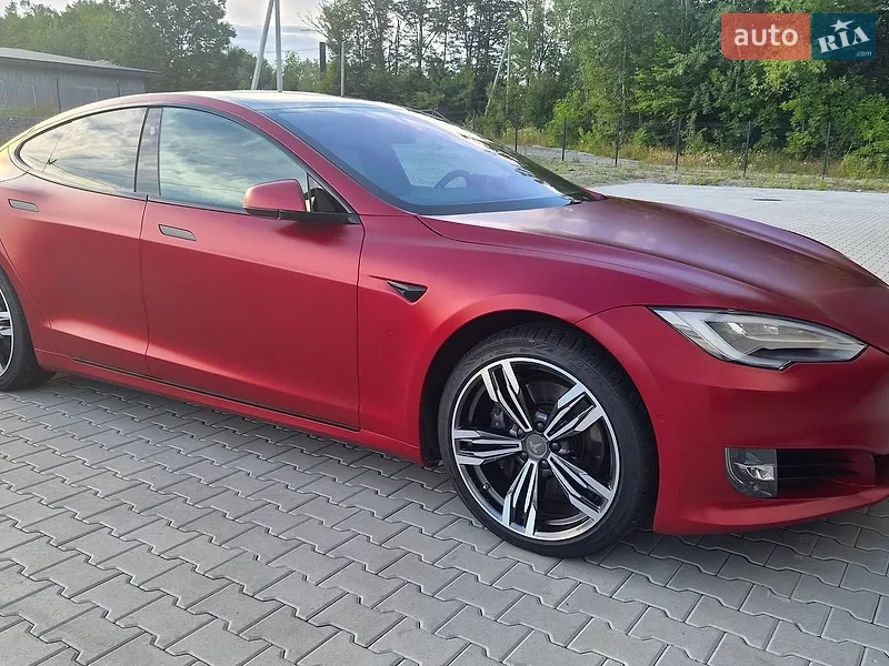 Tesla Model S