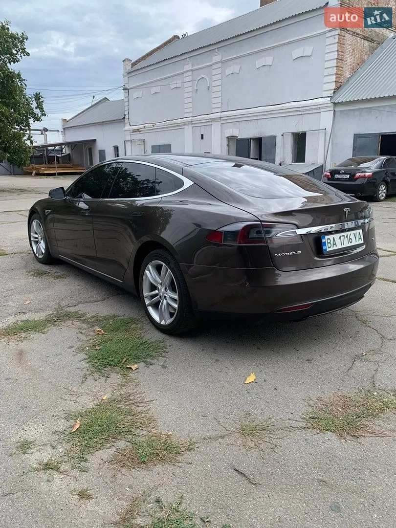 2013 Tesla Model S - мініатюра 4