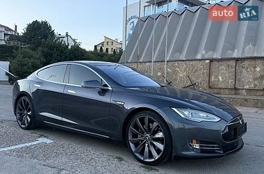Ліфтбек Tesla Model S 2015 в Одесі фото 4 Ліфтбек Tesla Model S 2015 в Одесі
