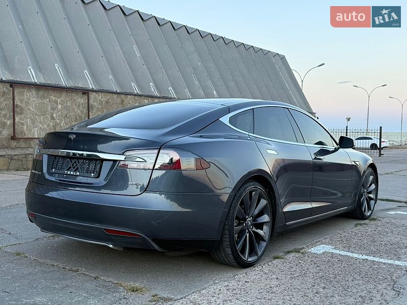 Ліфтбек Tesla Model S 2015 в Одесі фото 6 Ліфтбек Tesla Model S 2015 в Одесі