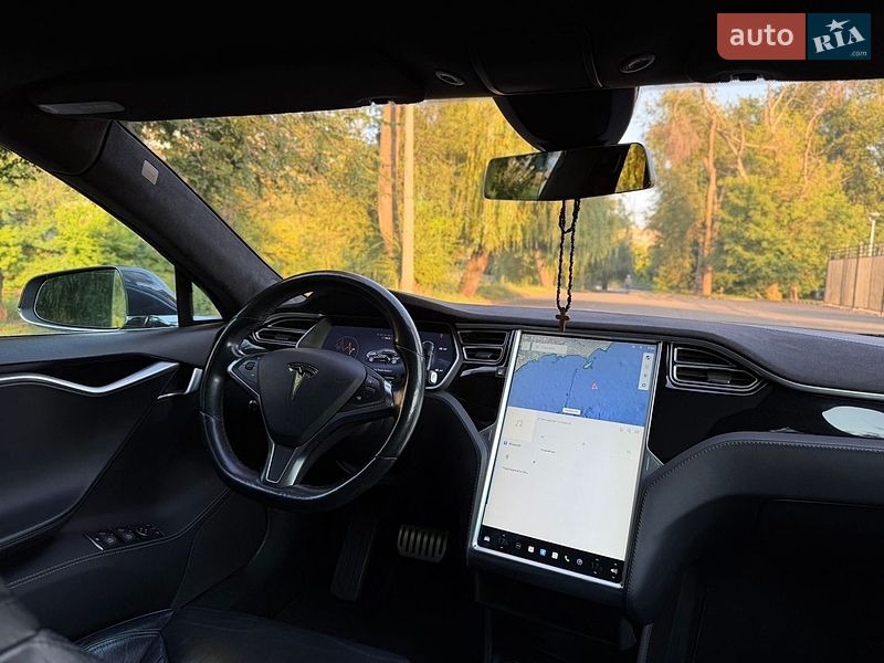 Ліфтбек Tesla Model S 2015 в Кривому Розі фото 15 Ліфтбек Tesla Model S 2015 в Кривому Розі