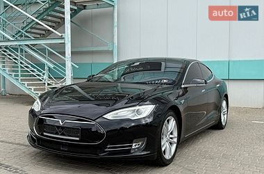 tesla model-s 2015 в Одеса від професійного продавця Игорь