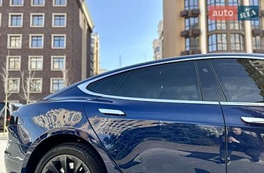 Лифтбек Tesla Model S 2018 в Киеве фото 5 Лифтбек Tesla Model S 2018 в Киеве