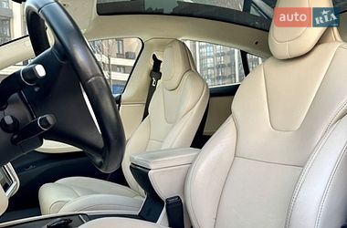 Лифтбек Tesla Model S 2018 в Киеве фото 16 Лифтбек Tesla Model S 2018 в Киеве