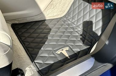 Лифтбек Tesla Model S 2018 в Киеве фото 21 Лифтбек Tesla Model S 2018 в Киеве